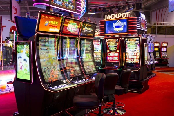 winstar 4d slide 1